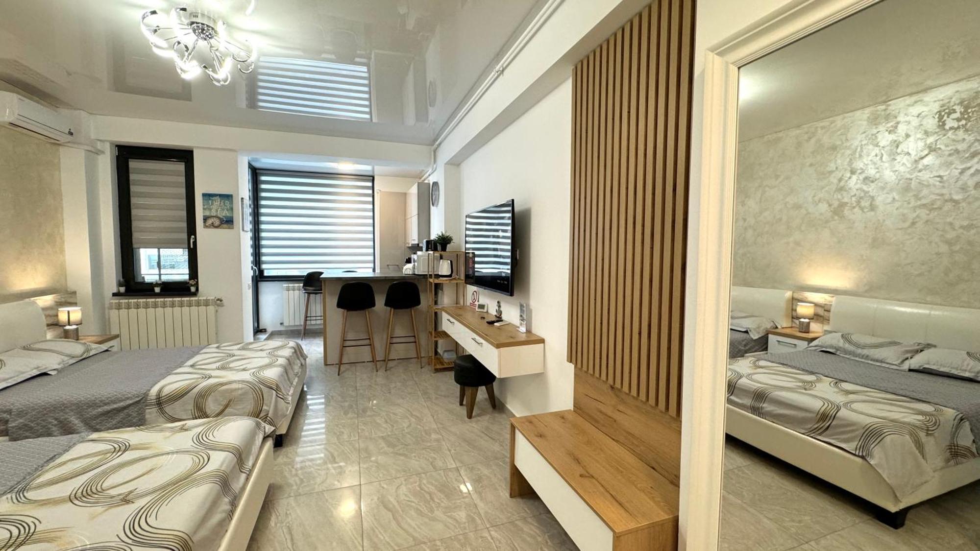 Seaview Deluxe Double Studio - Beachfront Resort Năvodari Exterior foto